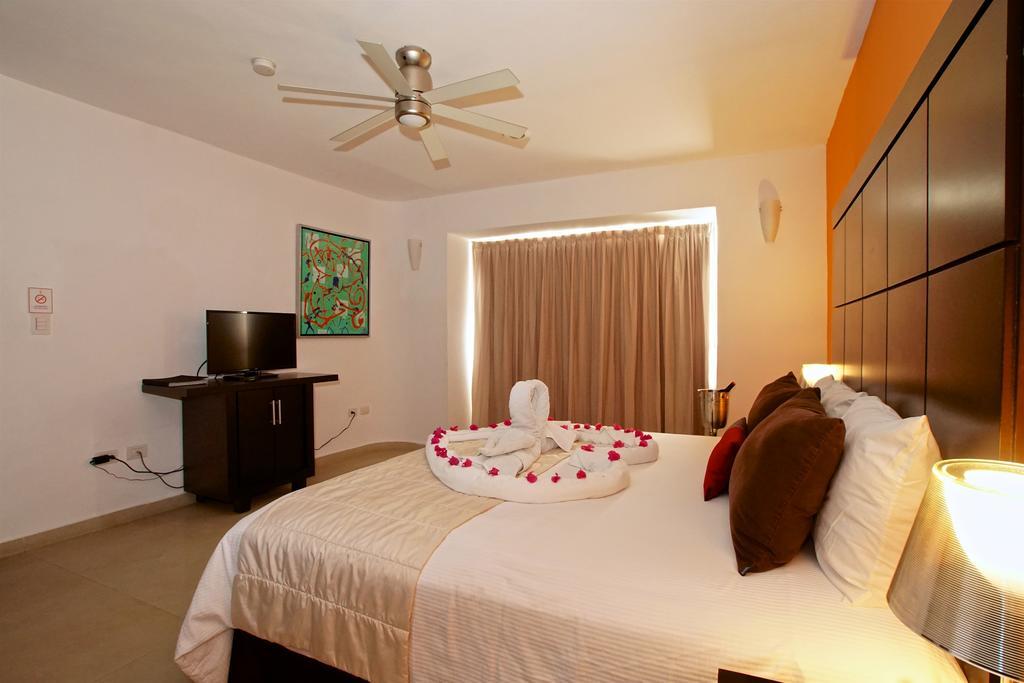 Bambu Suites Playa del Carmen Exterior photo